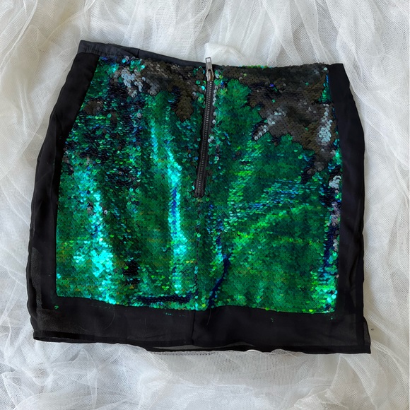 DollsKill Sequin Mini Skirt - Picture 4 of 6